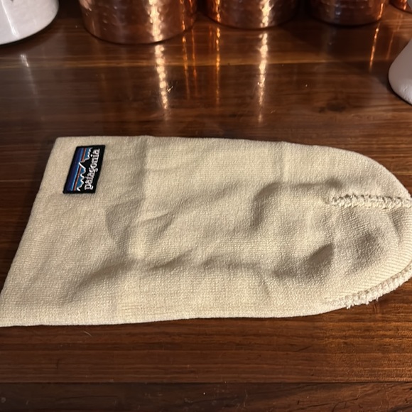 Patagonia beanie. Unisex - Picture 5 of 11